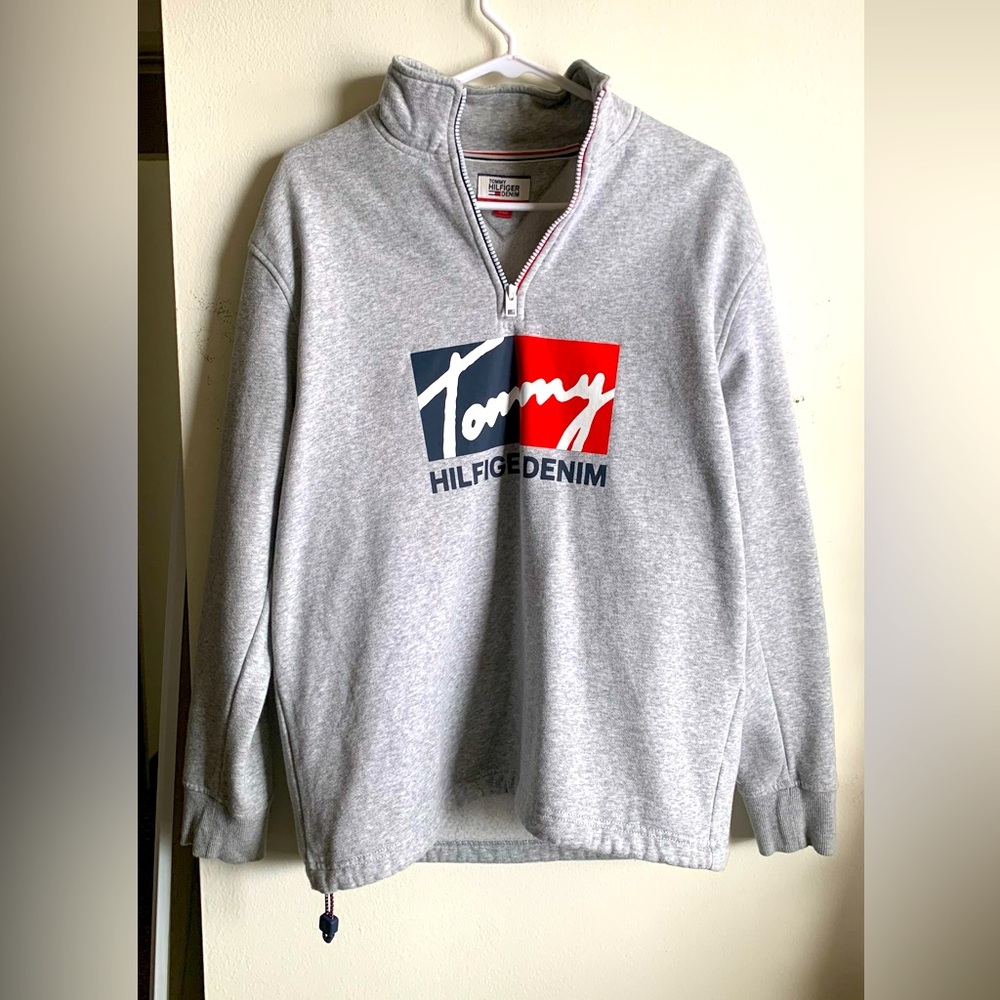 Tommy Hilfiger, quarter zip sweater, size XS